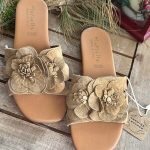 Mariella made in Italy brown floral sandals size 8